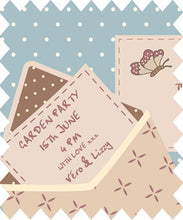 Lade das Bild in den Galerie-Viewer, Reststück 40cm: Gütermann WITH LOVE Collection Postkarte Motiv Baumwollstoff hellblau (Col. 276)