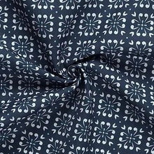 Lade das Bild in den Galerie-Viewer, Gütermann GOOD VIBES Collection geometrische Blume Motiv Baumwollstoff