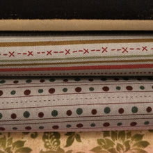 Lade das Bild in den Galerie-Viewer, Zweigart bunte Streifen Baumwollstoff in hellgrau/bunt