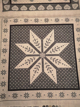 Lade das Bild in den Galerie-Viewer, Zweigart Skandinavisches Weihnachts-Panel in weiß/grau