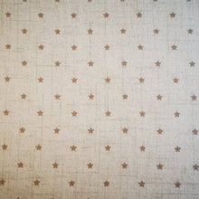 Lade das Bild in den Galerie-Viewer, Zweigart Mini-Sterne Motiv Baumwollstoff
