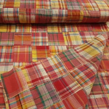 Lade das Bild in den Galerie-Viewer, Sommerkaro Patchwork Baumwollstoff in bunt