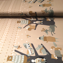 Lade das Bild in den Galerie-Viewer, Stenzo Wintertiere Motiv Jersey in taupe/bunt