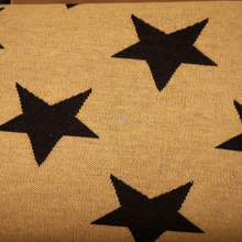 Lade das Bild in den Galerie-Viewer, Stenzo Sterne groß (6,5cm) Feinstrick in senfgelb/schwarz