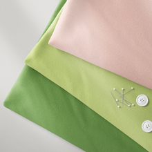 Lade das Bild in den Galerie-Viewer, Mathilda’s Welt unifarbener Baumwollstoff