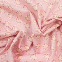 Lade das Bild in den Galerie-Viewer, Gütermann WITH LOVE Collection Blumenkranz Motiv Baumwollstoff