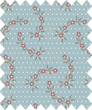 Lade das Bild in den Galerie-Viewer, Gütermann WITH LOVE Collection Blumenranke Motiv Baumwollstoff