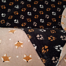 Lade das Bild in den Galerie-Viewer, Double Face Fleece Fuchs Motiv
