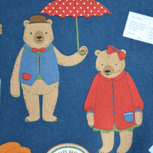 Lade das Bild in den Galerie-Viewer, Bären-Motiv Baumwollstoff für Kinder

