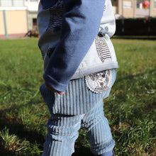 Lade das Bild in den Galerie-Viewer, Cordjersey in blau
