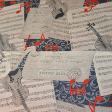 Lade das Bild in den Galerie-Viewer, Musik Motiv dicker Webstoff in grau/blau/rot
