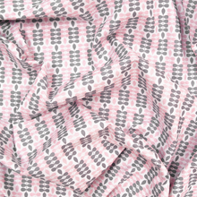 Lade das Bild in den Galerie-Viewer, Reststück 98cm: Gütermann LONG ISLAND Collection Stichmuster Motiv Baumwollstoff

